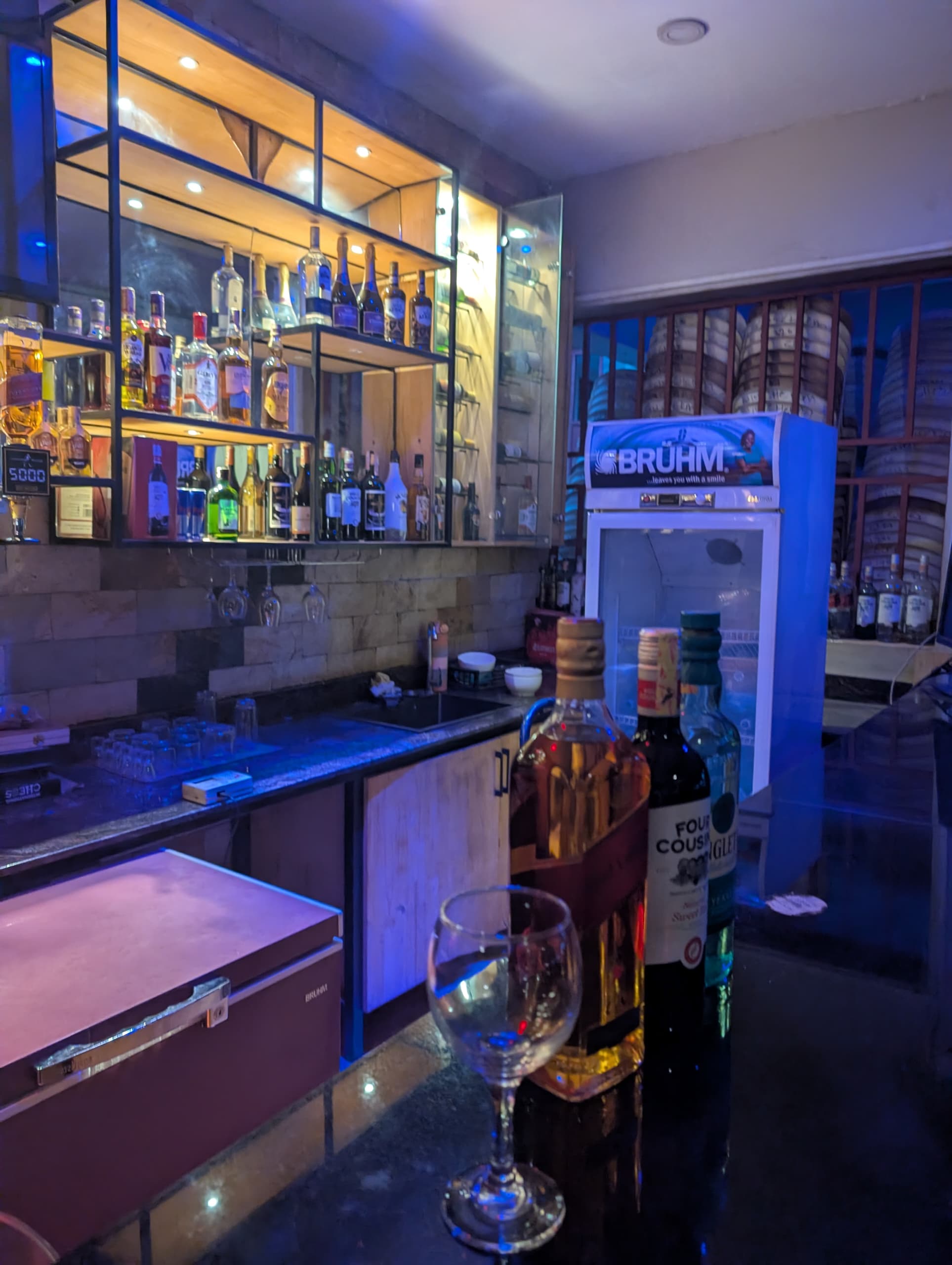Bar